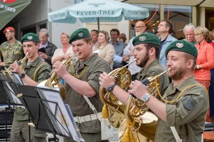 Konzert der Militärmusik Kärnten am Hohen Platz in Wolfsberg. 