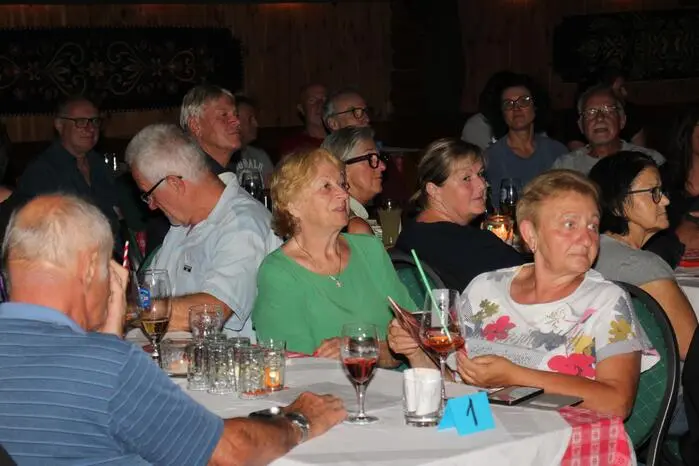 Weiter geht es am Freitag, 28. August mit der Gruppe „Stella“ und am Samstag, 29. August mit „Purple Bluze“. Beginn ist jeweils um 20 Uhr, Küchenbetrieb ab 18 Uhr. Reservierungen unter 0664-1556371.