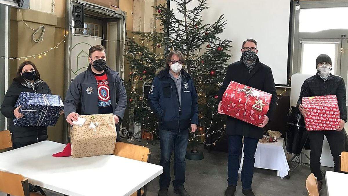 Packerl wurden an Kärntner übergeben (Symbolfoto)