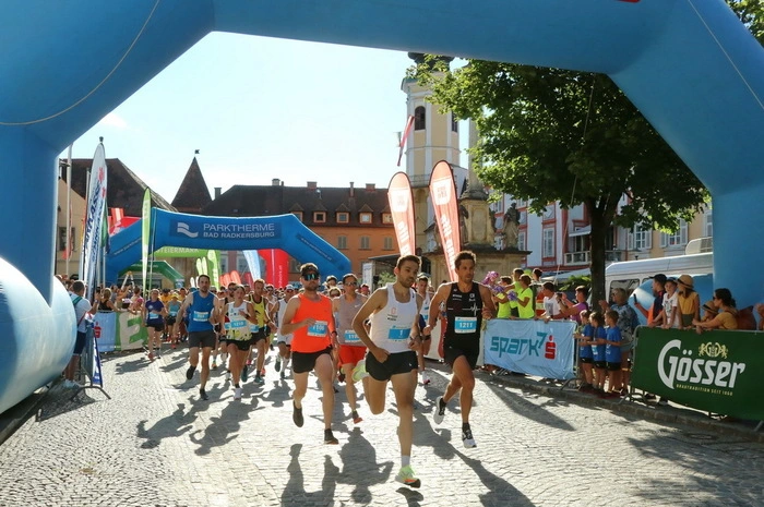 Vom Start weg führte die Nummer eins, Georg Schrank, das Feld an.
