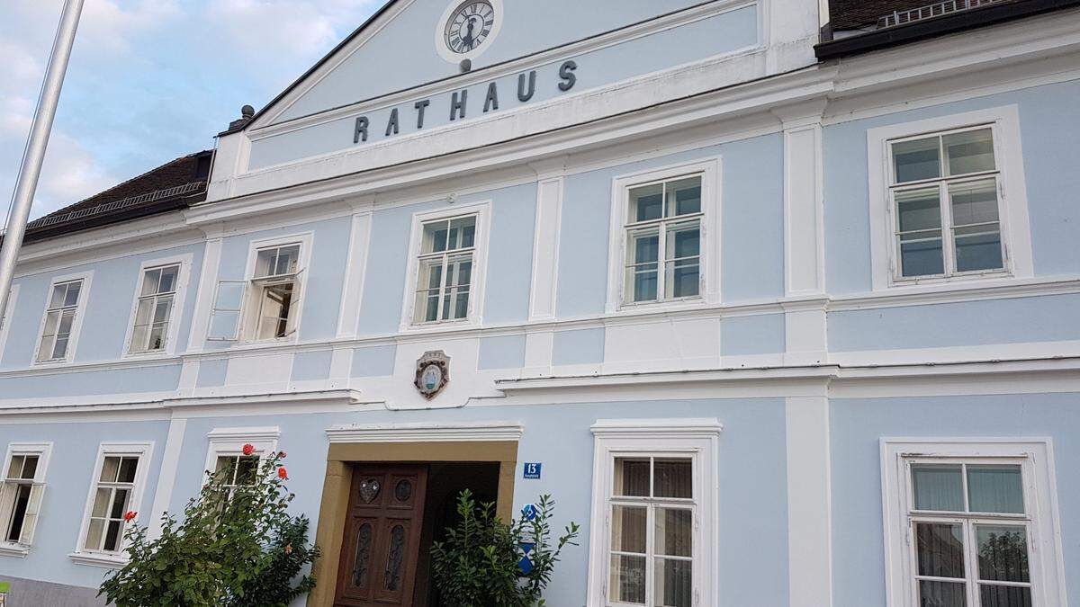 Im Feldbacher Rathaus kann seit Montagvormittag wieder im Vollbetrieb gearbeitet werden