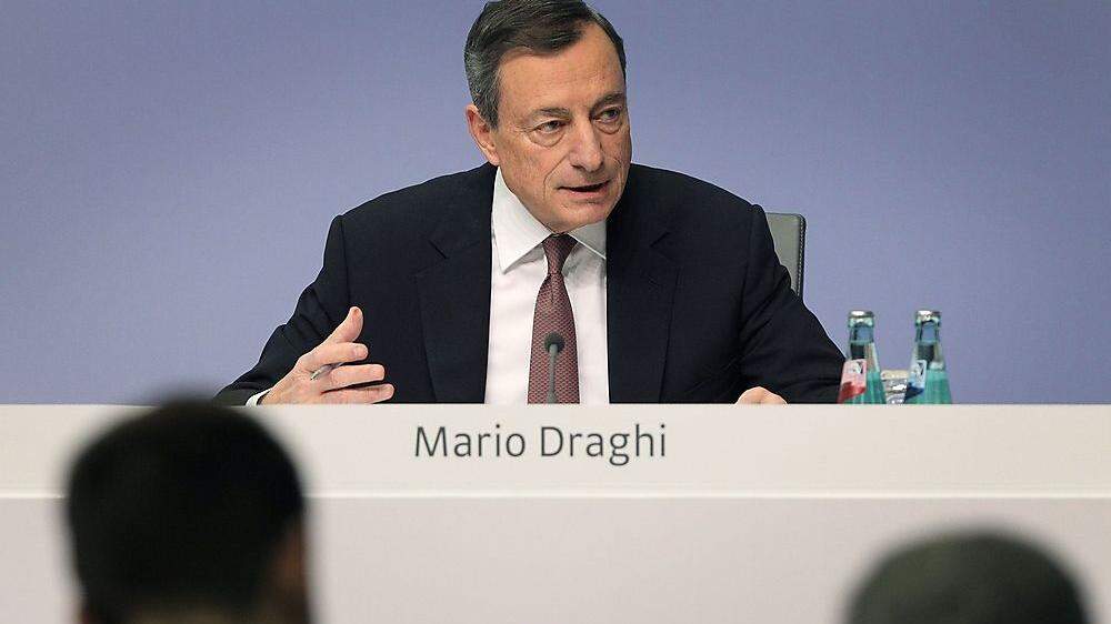 Mario Draghi hat weiterhin die Inflation im Auge und wird die Zinsen wohl  2018 auch nicht erhöhen