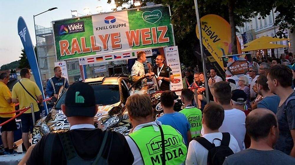Moderator Peter Bauregger wird den Piloten am Donnerstag ab 19 Uhr die letzten Geheimnisse vor der Rallye Weiz entlocken