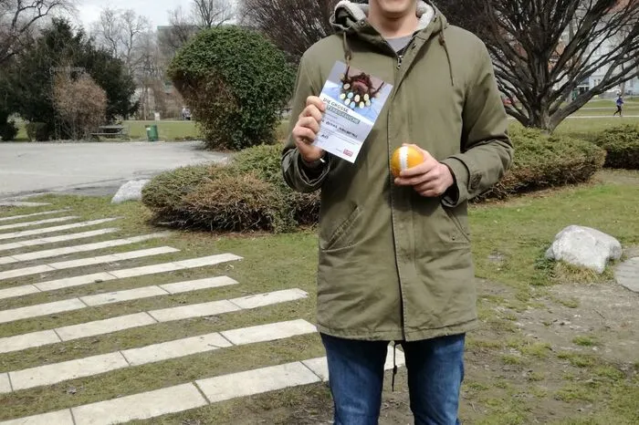Mitarbeiter der Kleinen Zeitung gaben vor Ort Tipps, damit alle Eier auch tatsächlich gefunden werden.