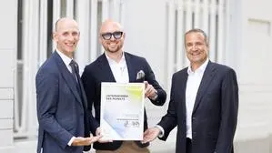 Landesrat Willibald Ehrenhöfer, Unternehmer Jochen Schmidt (Storageplace) und SFG-Geschäftsführer Christoph Ludwig (von links)