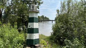 Seit 2002 steht der Leuchtturm am Murspitz in Wildon 