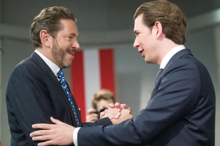 Bundeskanzler Sebastian Kurz bedankte sich bei Leitl und Mahrer für die Art und Weise, wie sie die Übergabe gestalten. Er sei nicht nur als Kanzler, sondern auch "als Freund" ins Wirtschaftsparlament gekommen. Kurz sprach "Christoph" (Leitl) Bewunderung für seine große Energie aus. Leitl sei auch "immer einer gewesen der Junge in der Partei und im Wirtschaftsbund gefördert" habe.