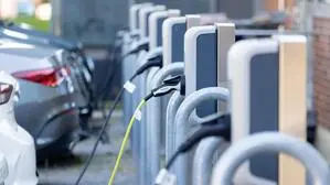 Der Umstieg auf Elektromobilität spielt für die Erreichung der Klimaneutralität eine wichtige Rolle