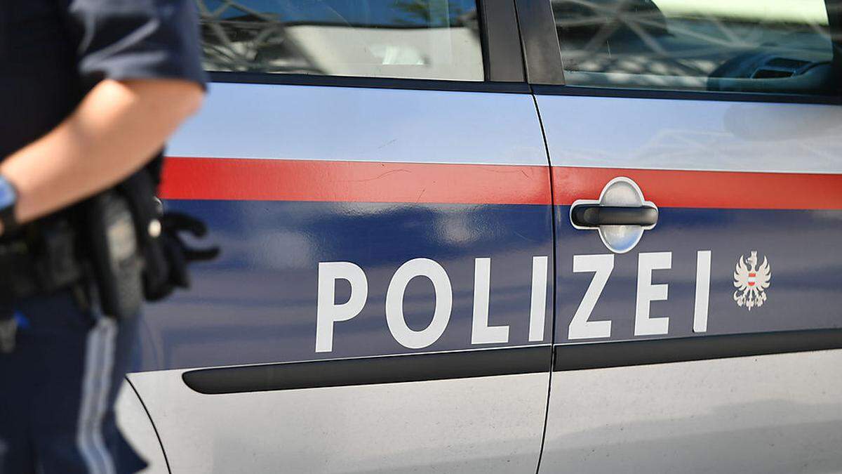 Zuerst Randale in Lokal, dann betrunken im Auto