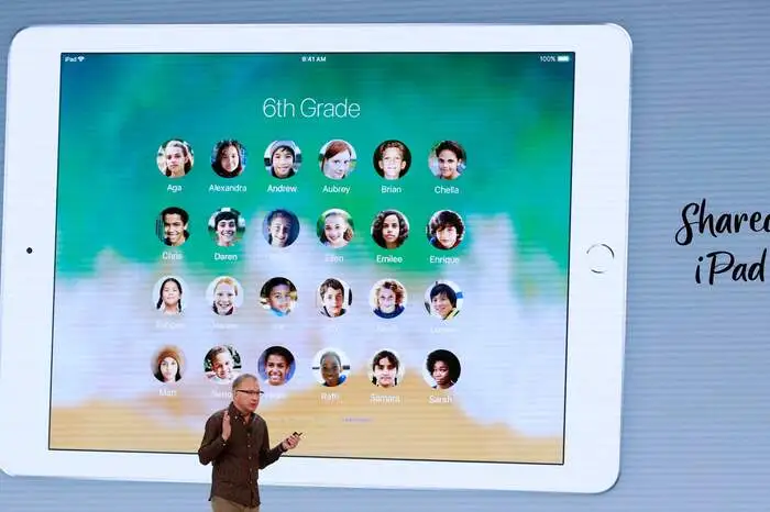 Das neue iPad verfügt über den von Apple entwickelten A10 Fusion Chip mit 64-Bit-Architektur, der laut Apple für nahtloses Multitasking und grafikintensive Anwendungen eine um 40 Prozent schnellere CPU und 50 Prozent schnellere Grafikleistung bietet.