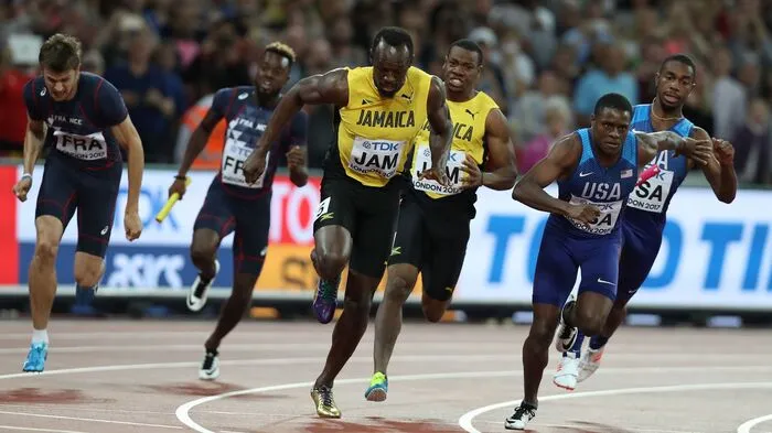 Ein Muskelkrampf im linken Oberschenkel hat Usain Bolt im dramatischen Staffelfinale der Leichtathletik-WM ins Straucheln gebracht und gestoppt.