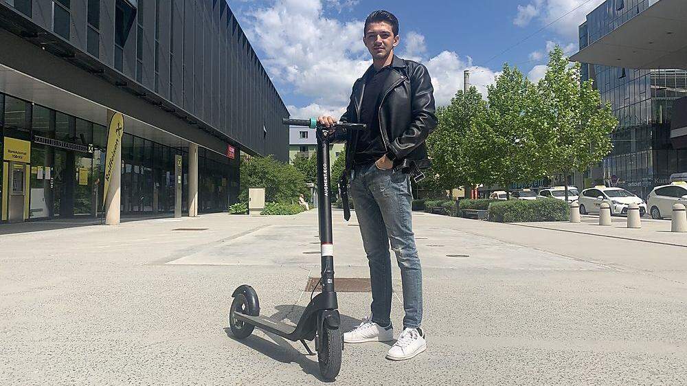 Irmes Zerem (24) pendelt täglich mit dem E-Roller von Raaba nach Graz