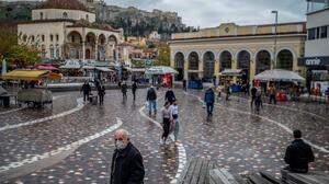 In und rund um Athen breitete sich die Omikron-Variante zuletzt massiv aus. Im Bild: der Monastiraki-Platz. 