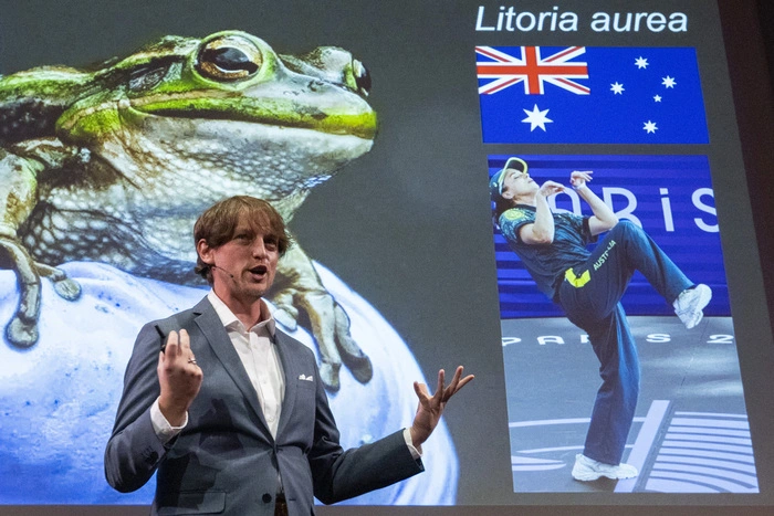 Anthony Waddle bei einem Vortrag