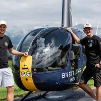 Thomas Morgenstern (vorne rechts) im Bild mit Ex-Fußball-Profi Martin Hinteregger