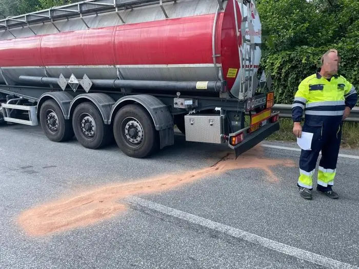 Die Feuerwehren konnten den Gefahrenstoff binden