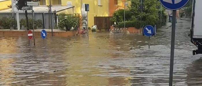 Auch in Lignano fiel so viel Niederschlag, dass das Entwässerungssystem heillos überfordert ist