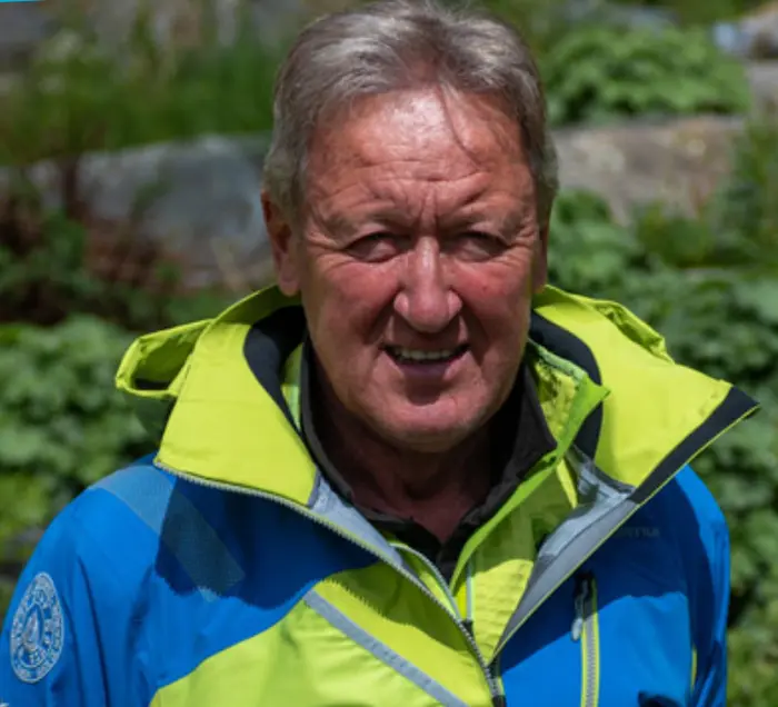 Der erfahrene Bergführer Peter Suntinger klärt über die Gegebenheiten am Großglockner auf