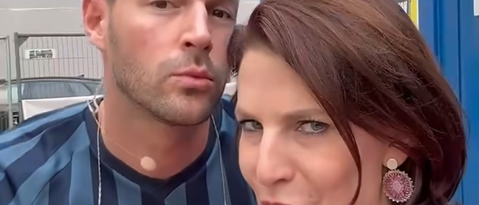 Man sieht Karoline Edtstadler und Paul Pizzera
