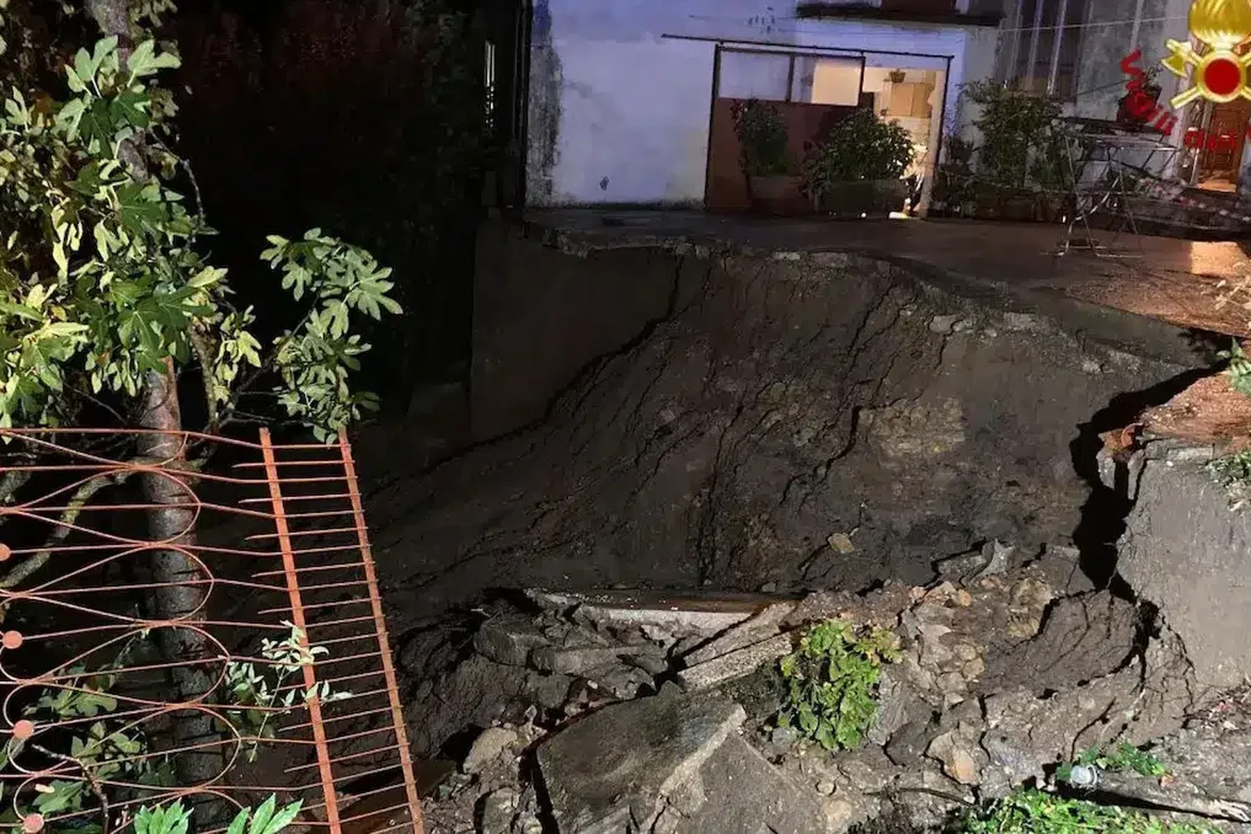Schwere Unwetter: Hagel, umgestürzte Bäume und Erdrutsche an der Adria
