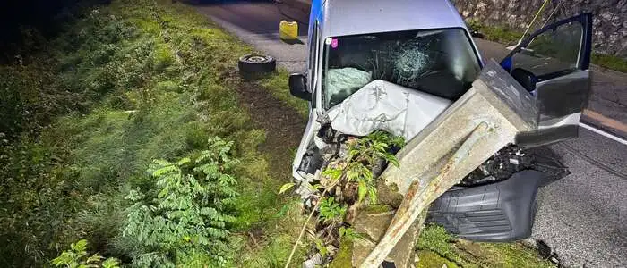 Das Fahrzeug musste vom Abschleppdienst geborgen werden
