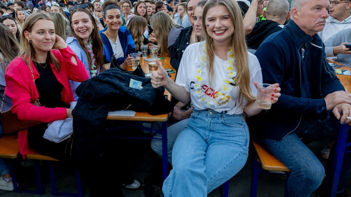 Mit der Partie Deutschland gegen Schottland startete am Freitag das Public Viewing am Neuen Platz in Klagenfurt 