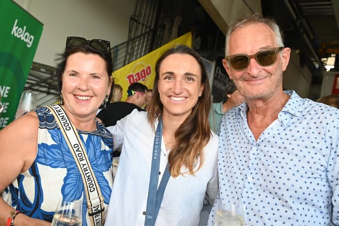 Werfteigner Wolfgang Schmalzl mit Gattin mit der Olympiasiegerin