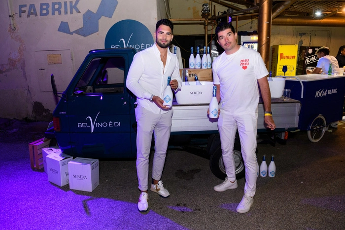 Fotograf Thomas Hude; Fete Blanche;Fabrik; Saag; 24.7.2026