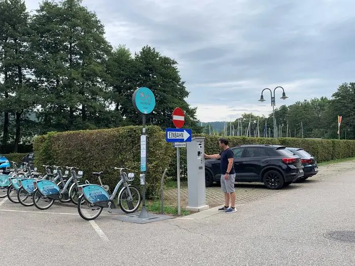 Aufgepasst: Tickets vom Parkscheinautomaten Strandbad oder vom Parkscheinautomaten Schloss Loretto haben beim Parkplatz Strandbad Loretto keine Gültigkeit