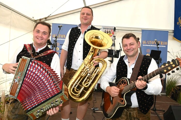 Das Agaton Trio hat aufgespielt