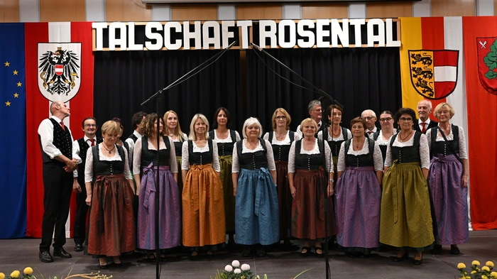 14 Chöre präsentierten ihr Können beim mittlerweile 52. Rosentaler Singen im großen Rathaussaal in Ferlach