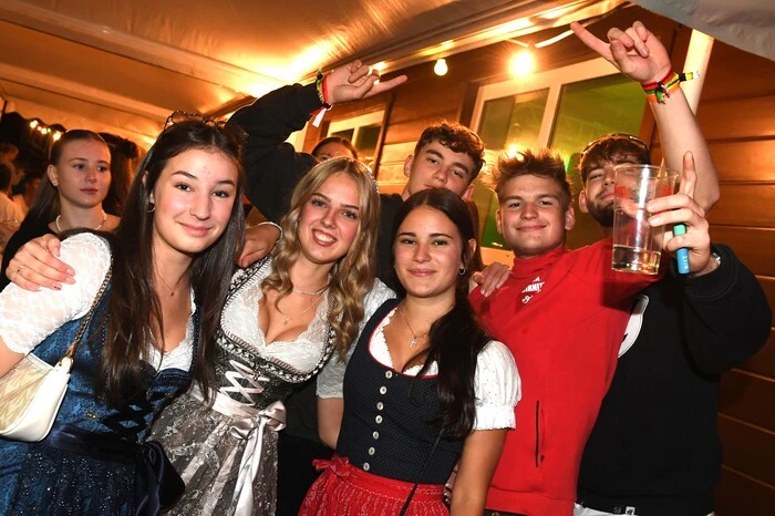Bei Dämmerlicht gab es eine tolle Partystimmung