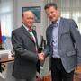 Ein Bild aus besseren Tagen: Bürgermeister Christian Scheider (TK) und Magistratsdirektor Peter Jost