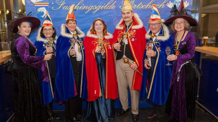 Die Faschingsgilde Pörtschach rund um Präsident Kurt Hainschitz und Obmann Helmut Saurer lud ein und rund 220 Gäste folgten dem närrischen Ruf. 