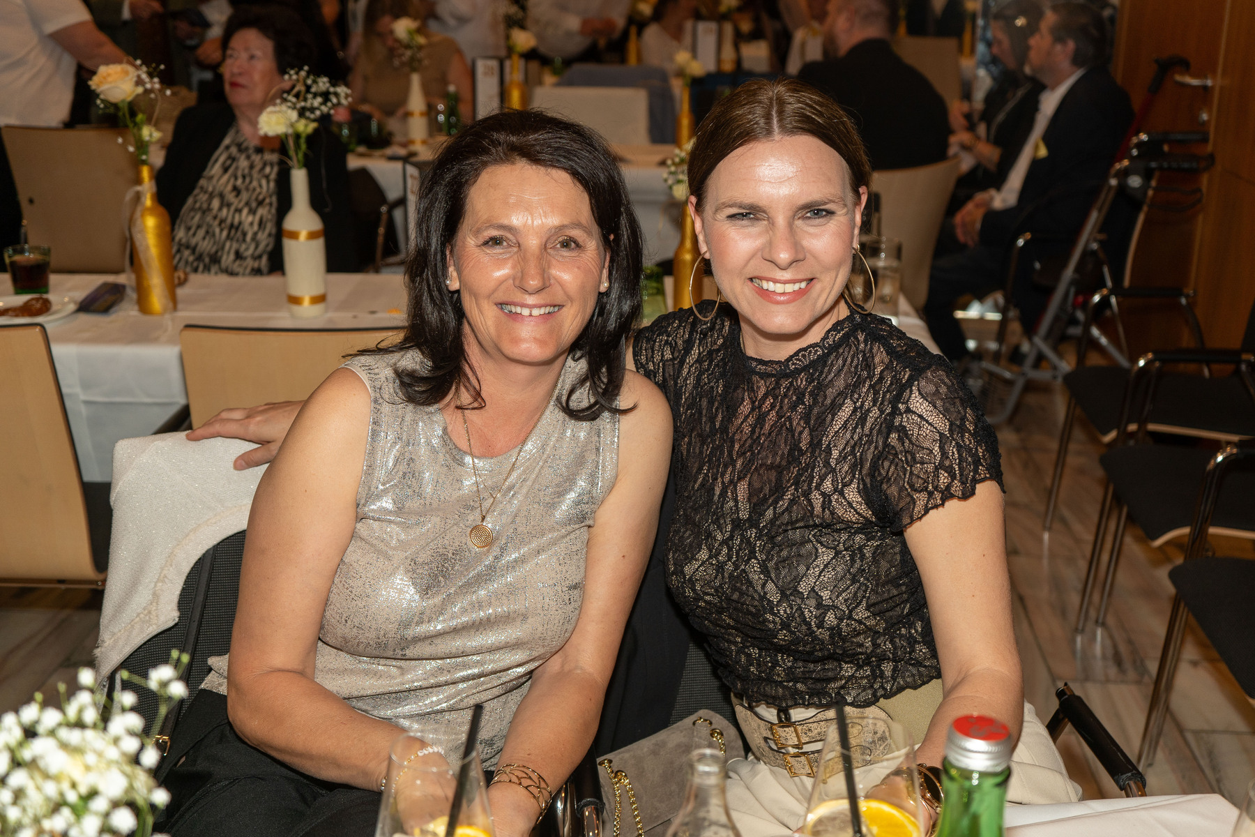 In Velden: Eine Ballnacht voller Lebensfreude am Wörthersee