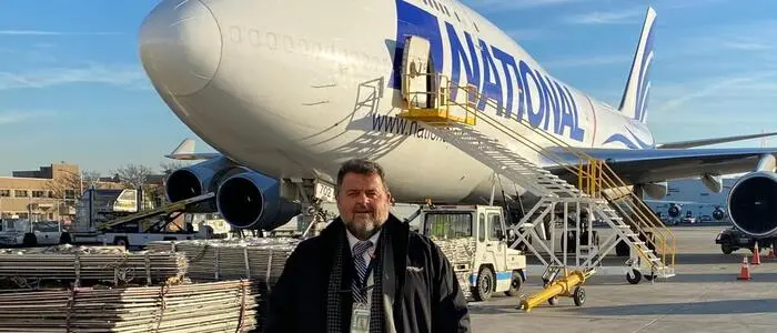Pilot Christof Ramputh hat einen Großteil seines Lebens im Cockpit verbracht. 