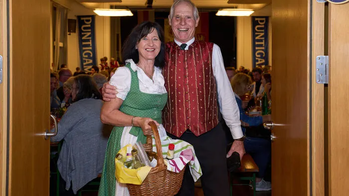 Am Samstag lud der Männergesangsverein Grafenstein zum 8. Mal zum alle zwei Jahre stattfindenden traditionellen Oktoberfest im Hambruschsaal ein. 