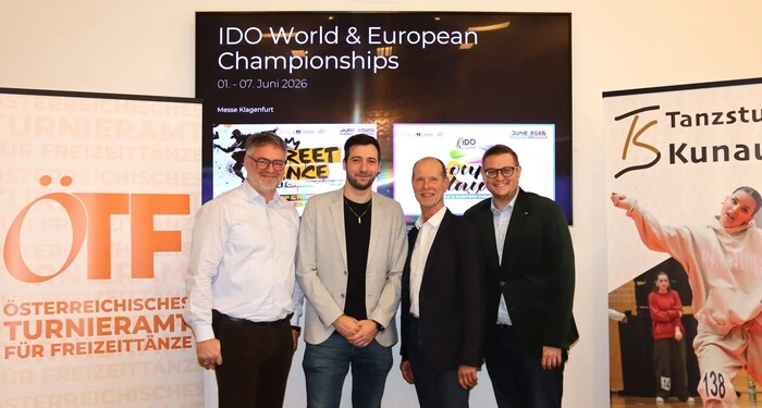 Adi Kulterer, Mathias Kunauer, Wirtschaftsstadtrat Julian Geier und Klaus Höllbacher (von links) präsentieren das Konzept und Programm der diesjährigen IDO World- and European Championships in Klagenfurt