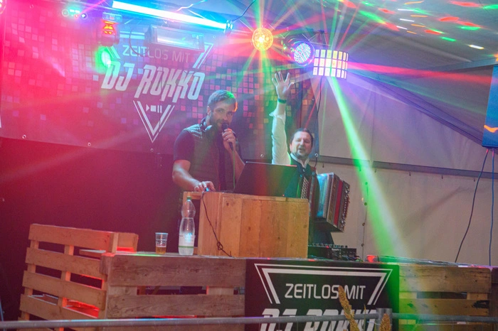 Erntedankdisco; Landjugend Ebenthal; Fotograf Thomas Hude, Vorplatz FF Ebenthal; 5.9.2025