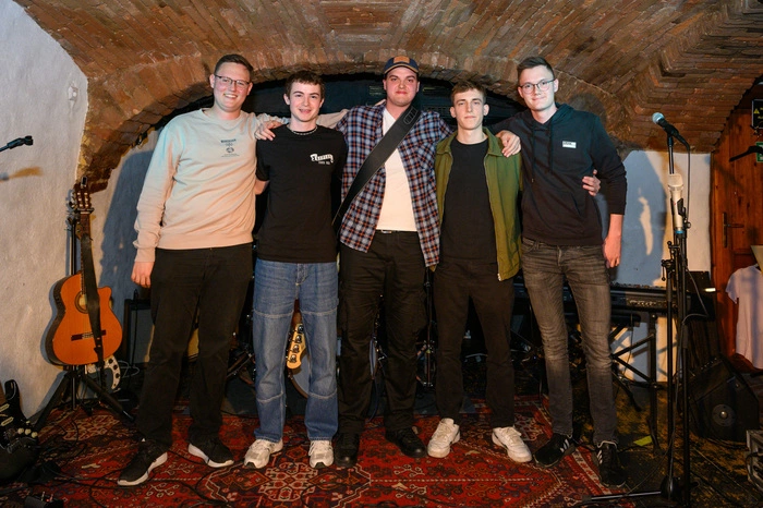 Als Support fungierte die Band „Kopfsteinpflaster“