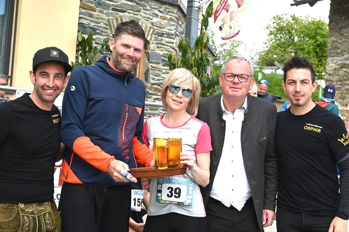Walter Copi, Gustav Ballon, Marion Ballon, Bürgermeister Klaus Köchl und Orphir Duval
