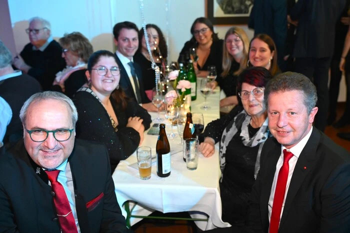 Bürgermeister Christian Orasch mit Vizebürgermeister Markus Ambrosch waren unter den begeisterten Gästen