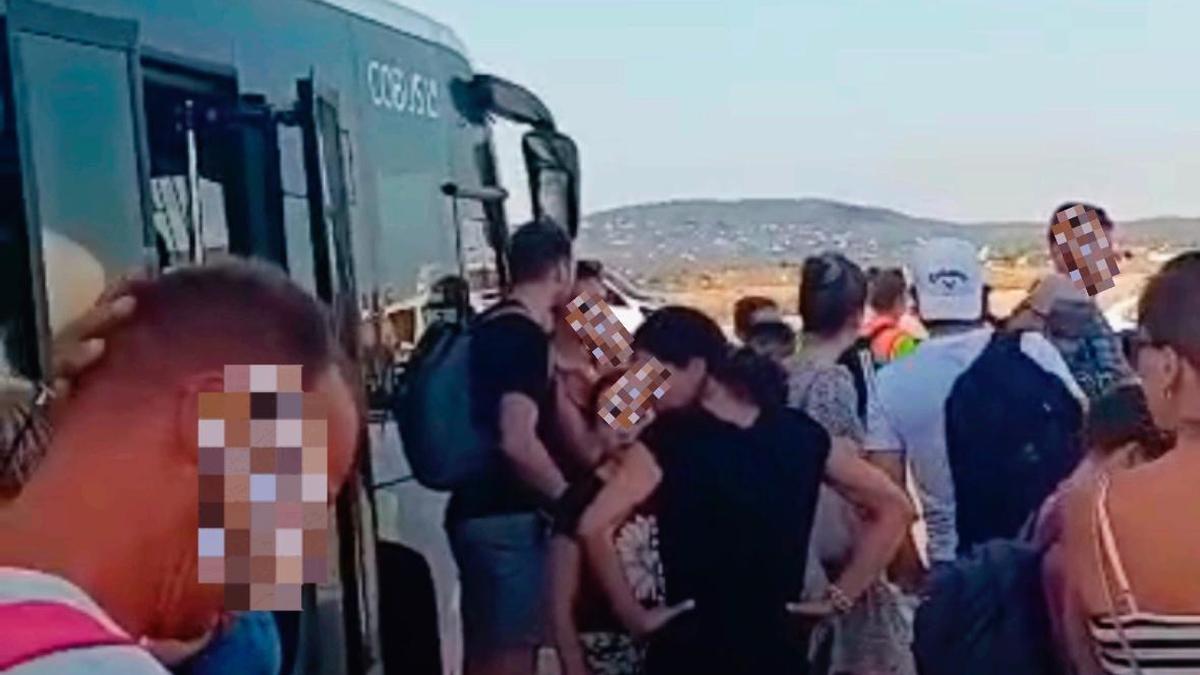 Aussteigen mussten in Palma schließlich alle Passagiere - von dort aus wurden die Rückreisen dann auf verschiedenste Weisen angetreten