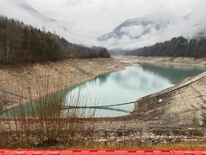 Stausee Speicher Freibach | Wenn der Stausee wieder voll ist, fasst er 5,6 Millionen Kubikmeter Wasser