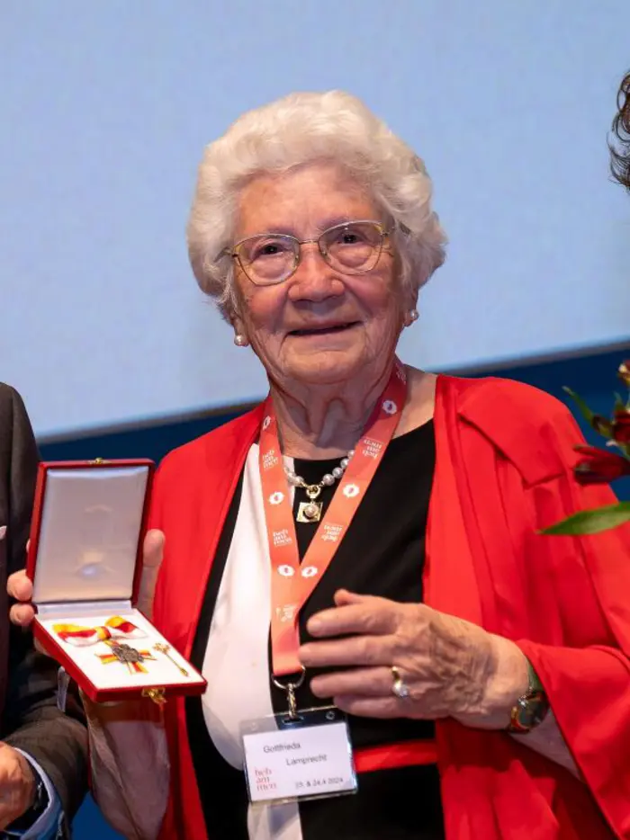 Beim Hebammenkongress im Jahr 2024