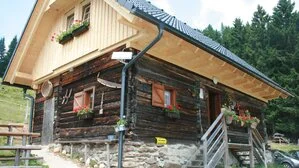 Die „Sonnseithütte“ auf 1500 Metern Seehöhe auf der Goding