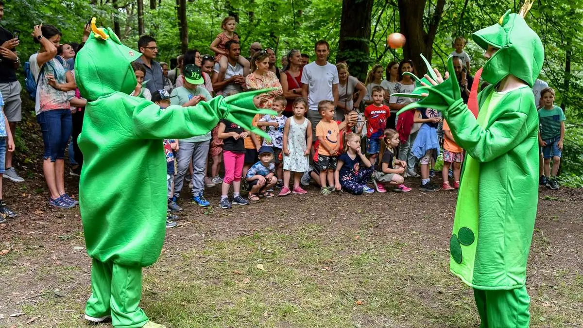 Bei der Schlosspark-Wanderung wird ein Märchen erzählt