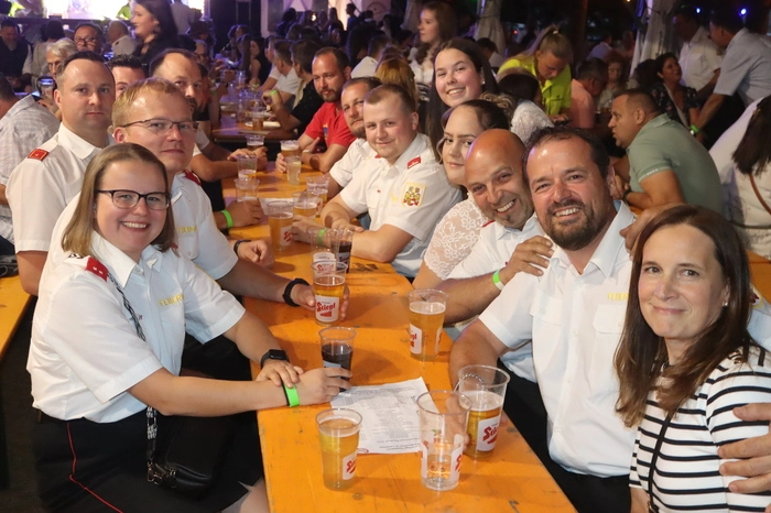Kommandant Hans-Peter Baldauf organisierte mit tatkräftiger Unterstützung seiner Kameraden und Angehöriger ein großes Unterhaltungsprogramm am Festplatz St. Margarethen. 