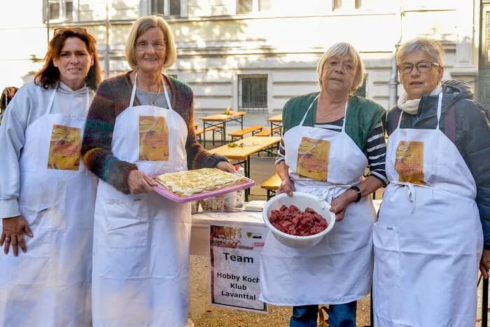 Den ersten Platz erkochten sich die Steirerbuam vor den Paprika Patrioten, den Lions , den STU Holzbautechnikern und der Soccerrunde.