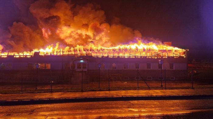 Die Lebek-Halle in Wolfsberg stand in Vollbrand